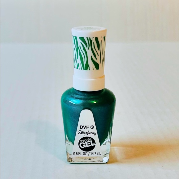 DVF for Target x Sally Hansen Miracle Gel 932 Moss Turquoise Nail Polish - Picture 2 of 8